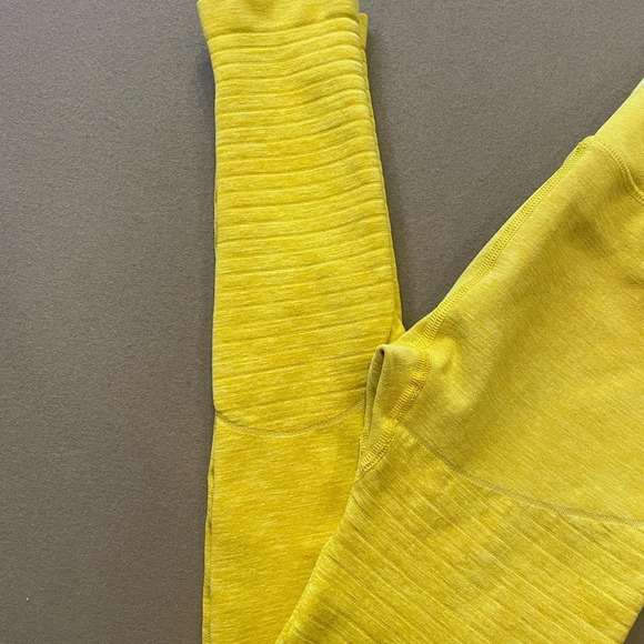 Alphalete Yellow Leggings Size Small - Picture 3 of 12